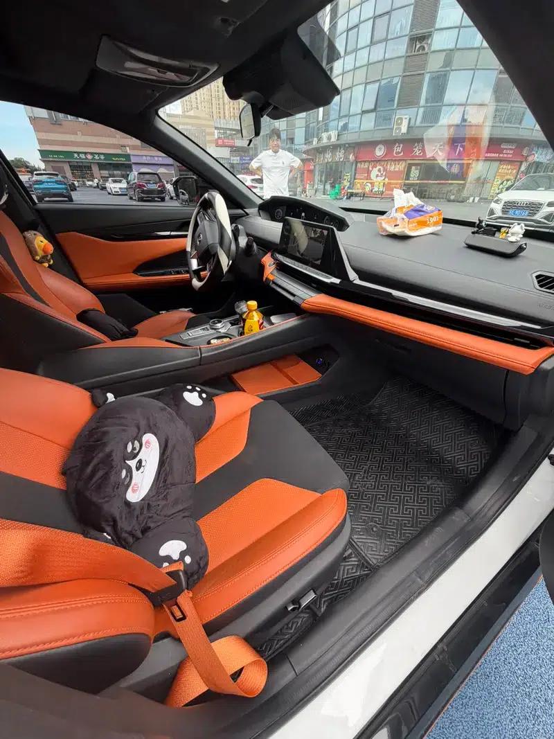 Changan UNI-V 2023 1.5T Sport Edition — миниатюра 8