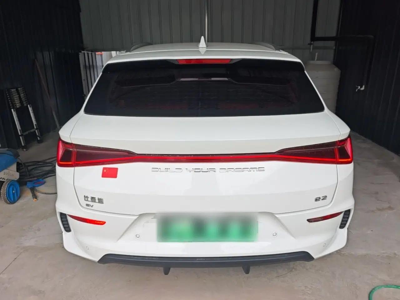 BYD e2 2020 Upgraded Version Long-Range Edition Luxury Model — миниатюра 5