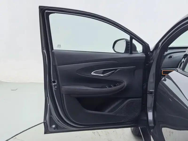 Changan UNI-T 2022 1.5T Premium Edition — миниатюра 26