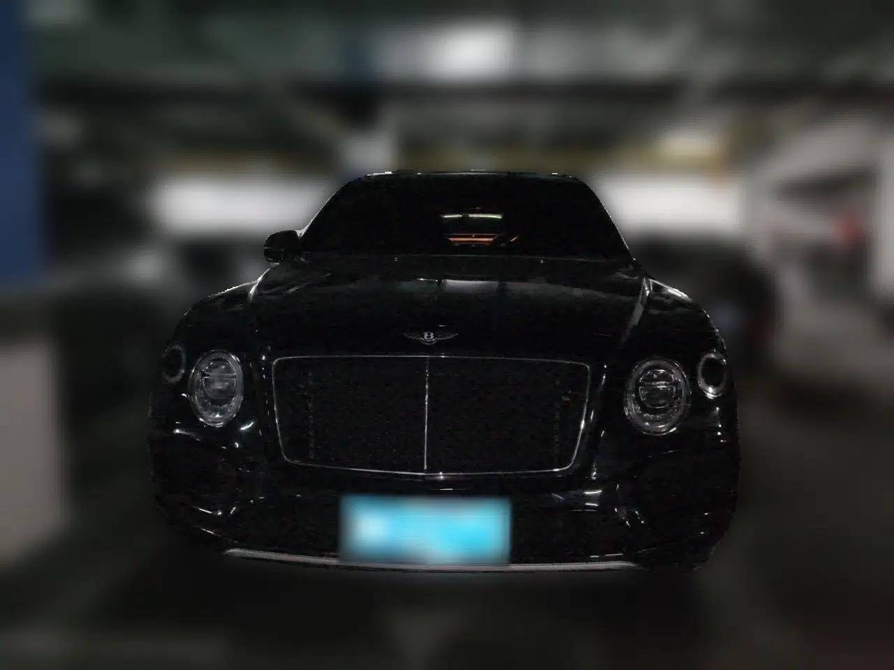 Bentley Bentayga 2018 4.0T V8 — миниатюра 2