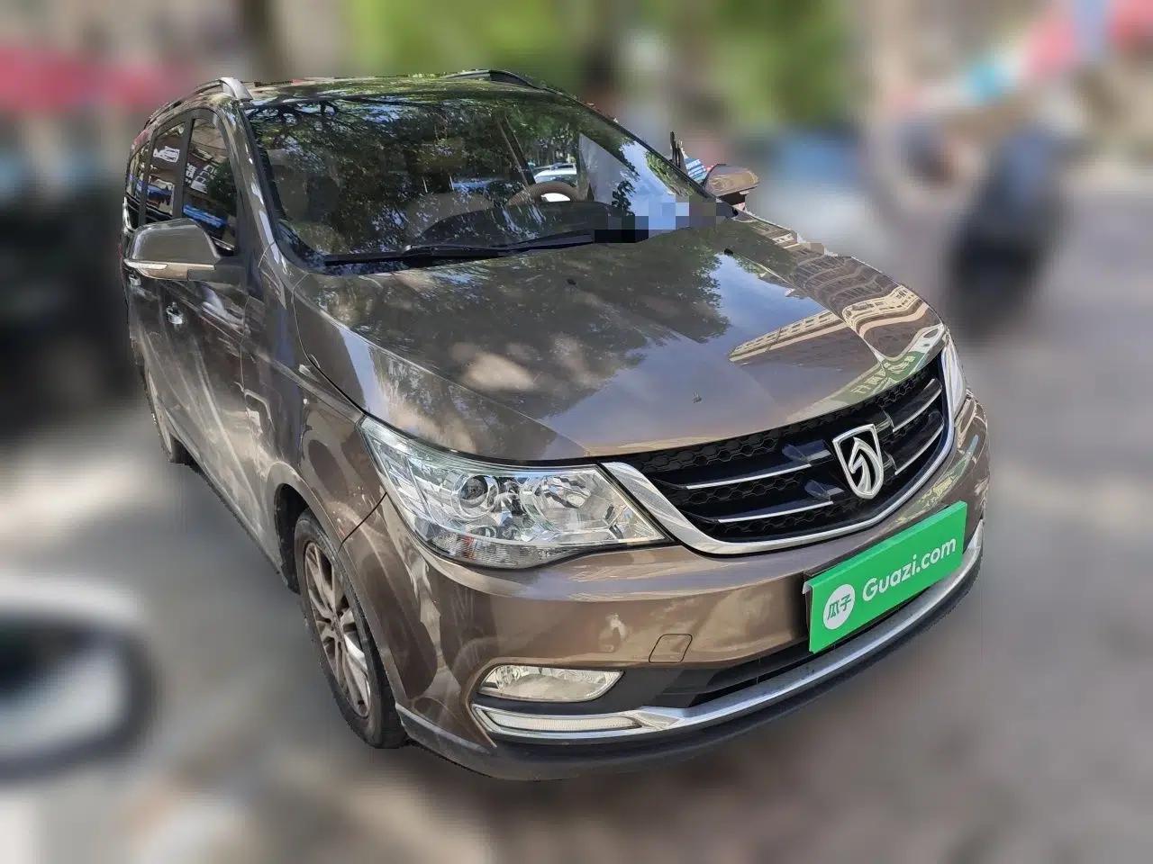 Baojun 730 2016 1.5L Manual Comfort Version 7 Seats China V Emission Standard — миниатюра 3