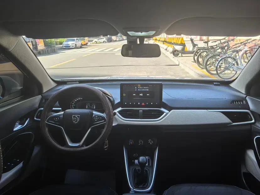 Baojun 510 2019 1.5L Manual Enjoyment Model 73kW China VI — миниатюра 13