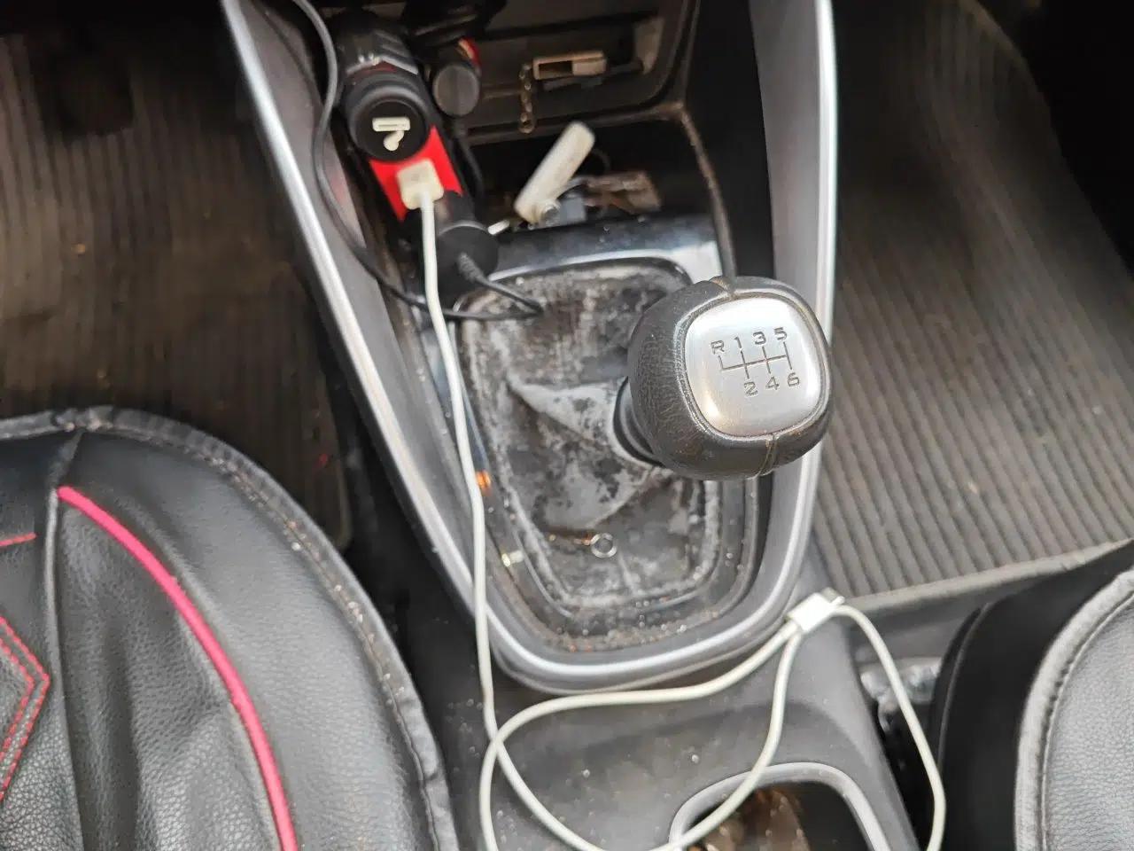 Baojun 510 2017 1.5L Manual Fashion Model — миниатюра 14