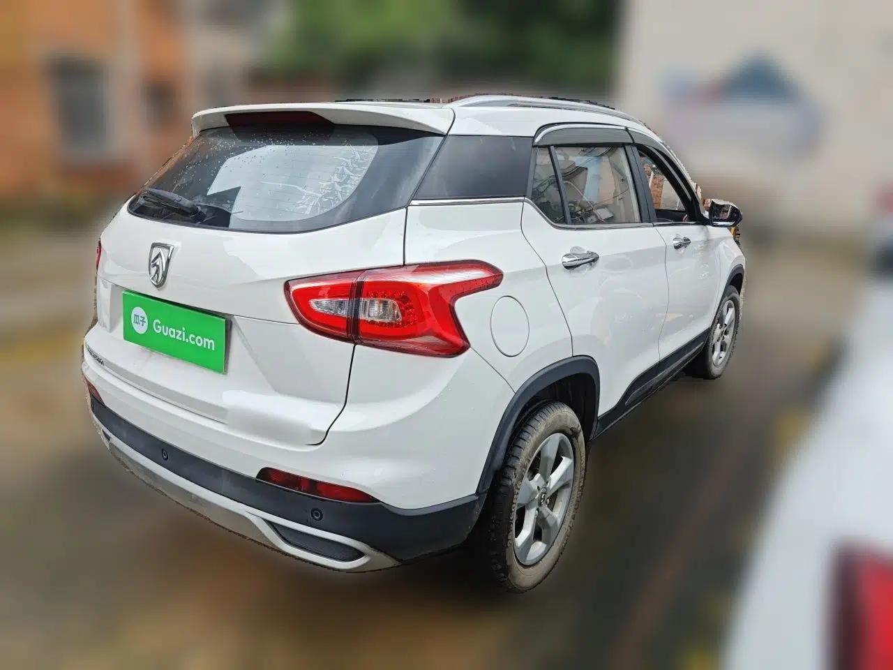 Baojun 510 2017 1.5L Manual Fashion Model — миниатюра 6