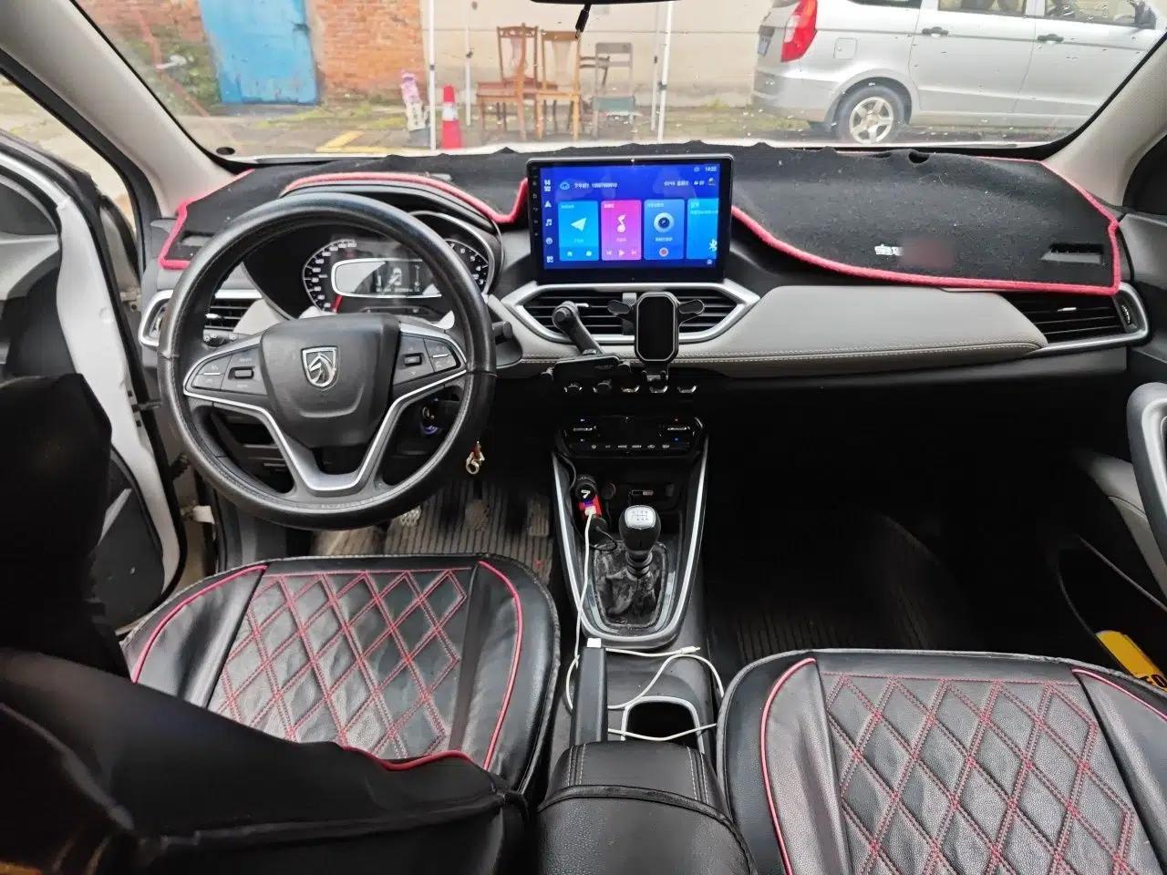 Baojun 510 2017 1.5L Manual Fashion Model — миниатюра 9