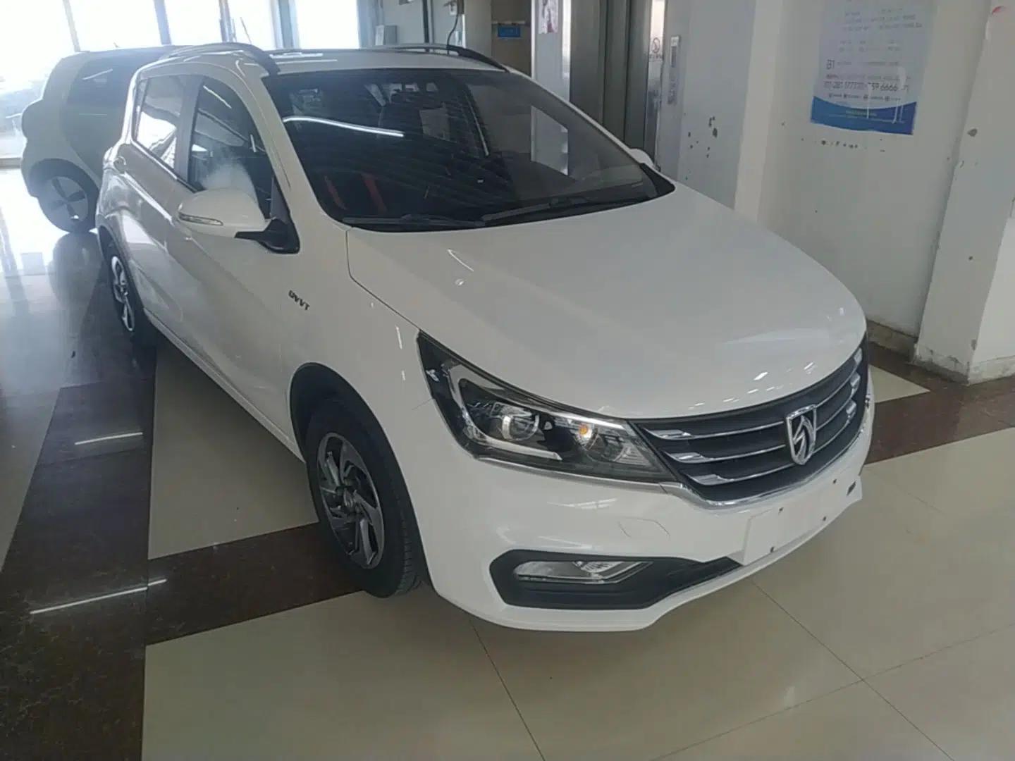 Baojun 310 2017 1.5L Automatic Luxury Model — миниатюра 3