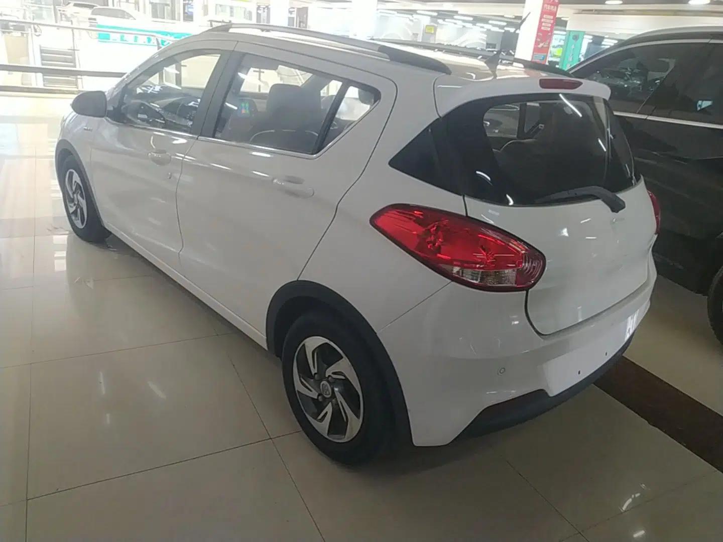 Baojun 310 2017 1.5L Automatic Luxury Model — миниатюра 4