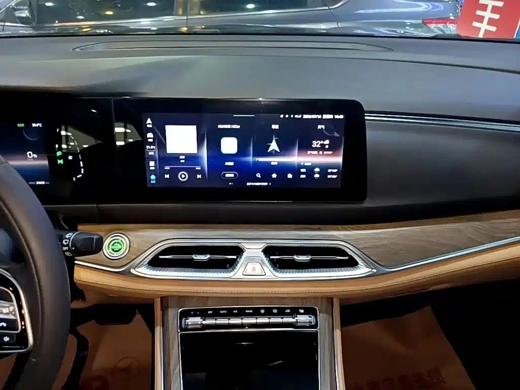 Blue Electric E5 2023 Model 1.5L DE-i 110KM Flagship 7-Seater — миниатюра 13