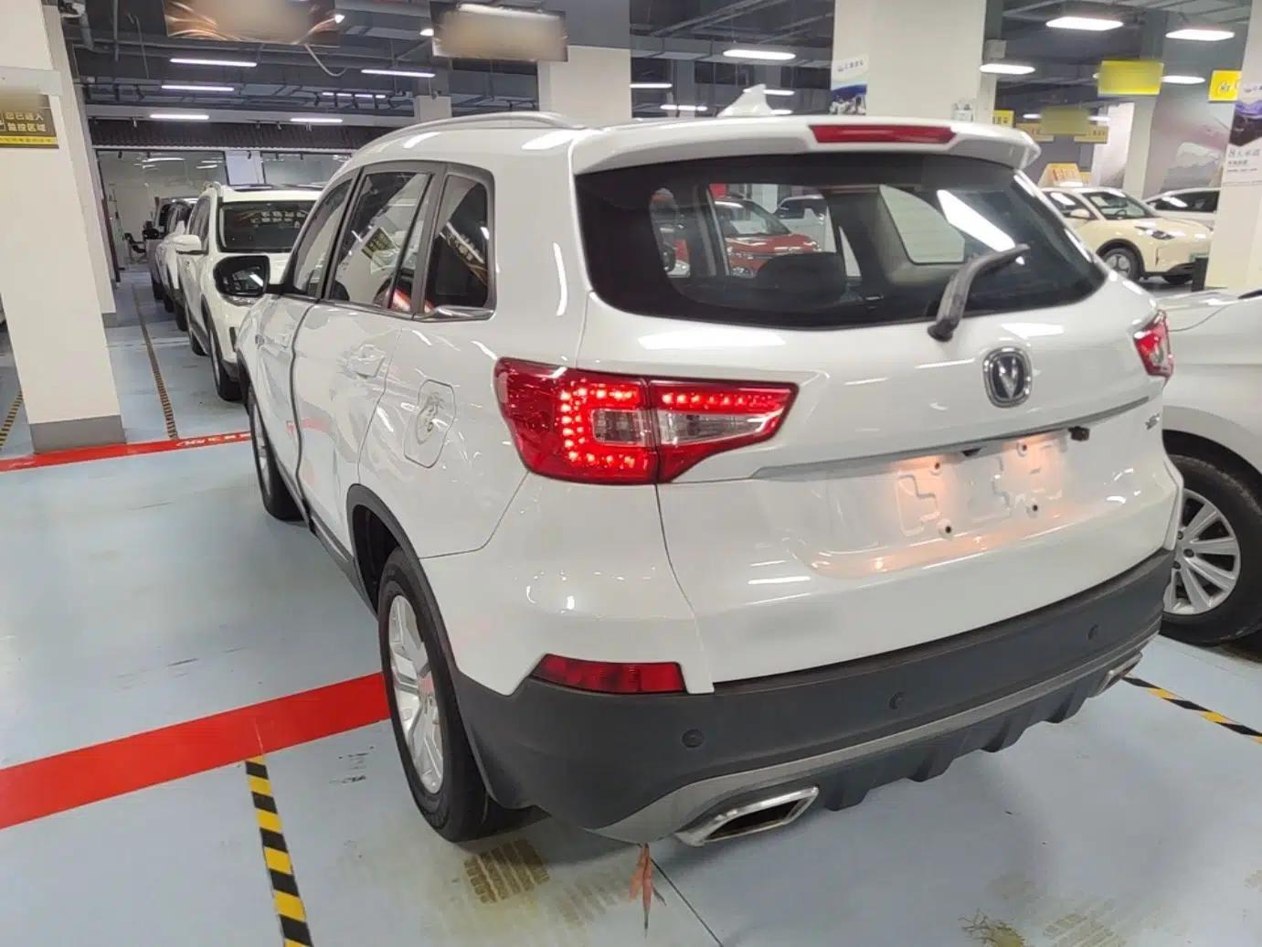 CHANGAN CS75 2017 Shangkui Edition 1.5T Automatic Fengxiang Model — миниатюра 4