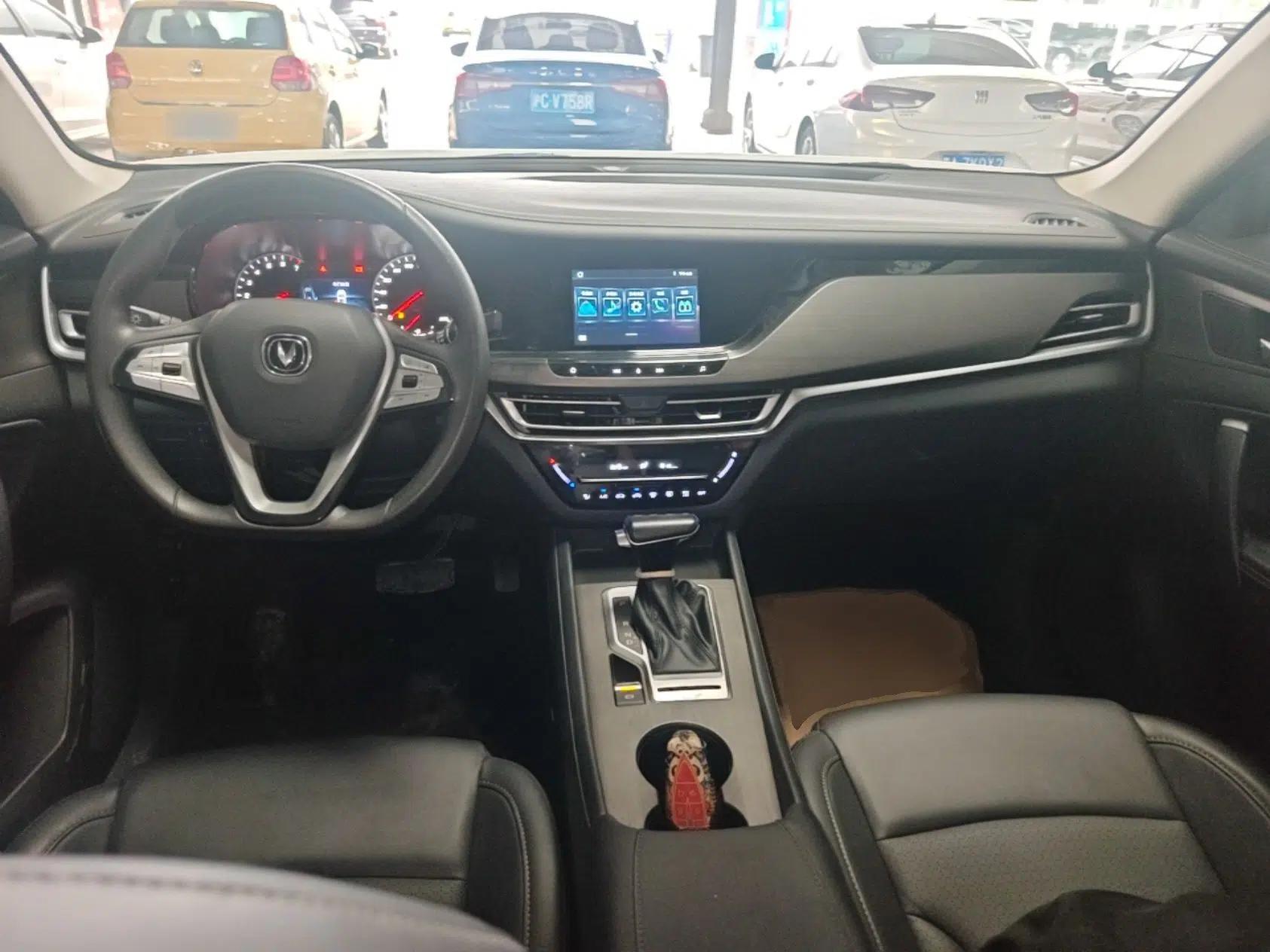 CHANGAN CS35PLUS 2021 Honor Million Edition 1.6L CVT Elite Model — миниатюра 12