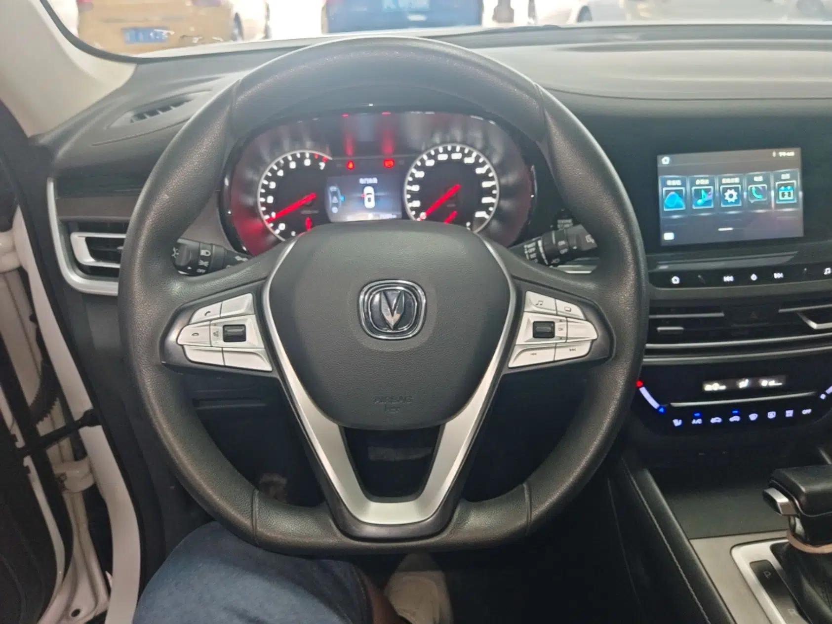 CHANGAN CS35PLUS 2021 Honor Million Edition 1.6L CVT Elite Model — миниатюра 13