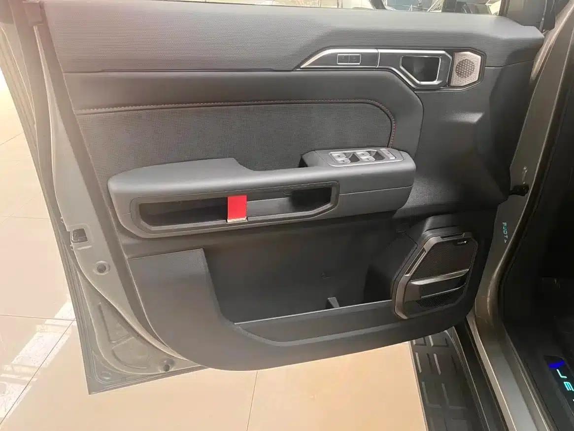Jetour Traveler 2023 2.0T 4WD Conqueror PRO — миниатюра 8