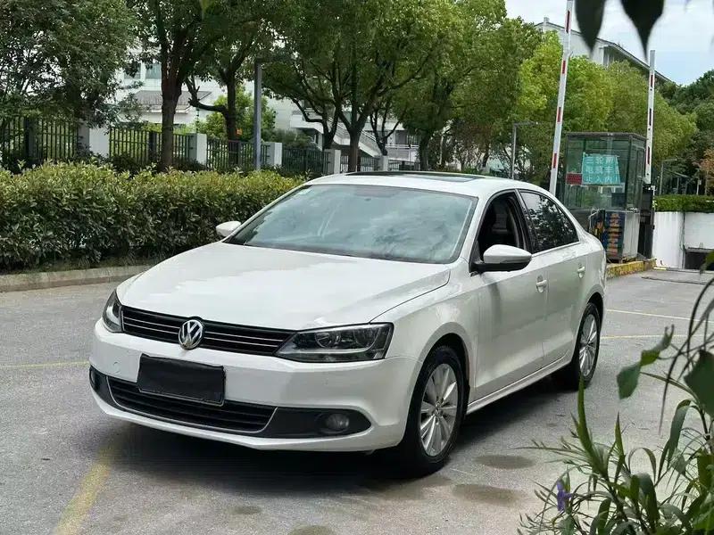 2014 Volkswagen Sagitar Facelift 1.4TSI Automatic Fashion Model — миниатюра 1