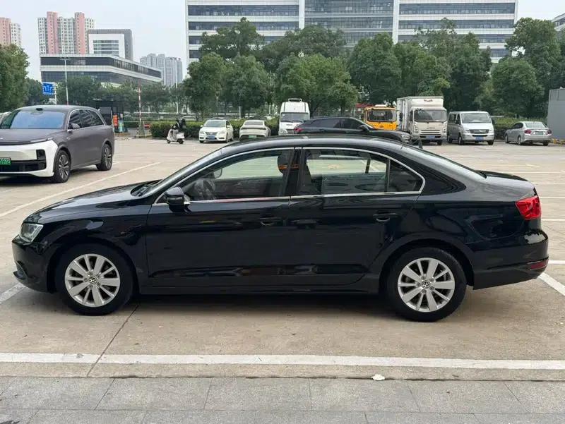 2014 Volkswagen Sagitar 1.4TSI Automatic Fashion Edition — миниатюра 3