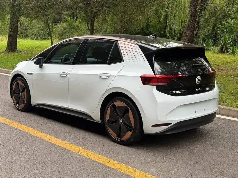 Volkswagen ID.3 2021 1st Edition ID. First Impression Edition — миниатюра 4