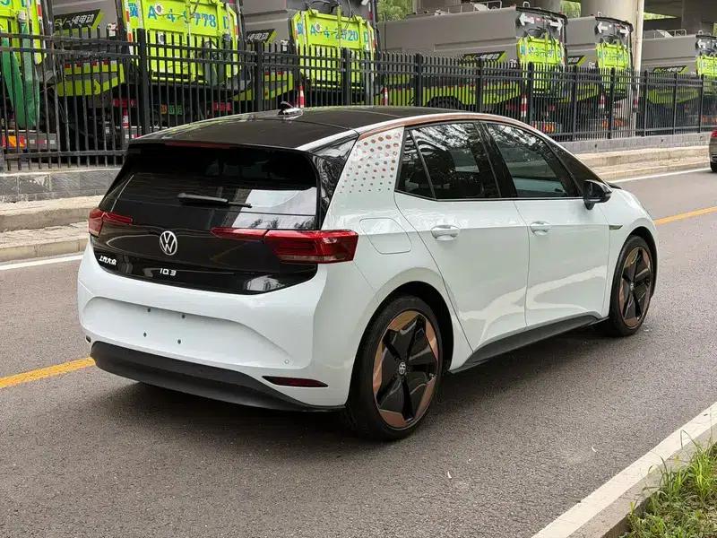 Volkswagen ID.3 2021 1st Edition ID. First Impression Edition — миниатюра 6