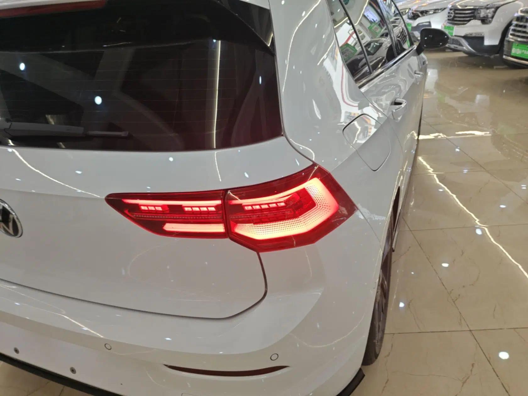 Volkswagen Golf 2023 Facelift 280TSI DSG R-Line — миниатюра 9