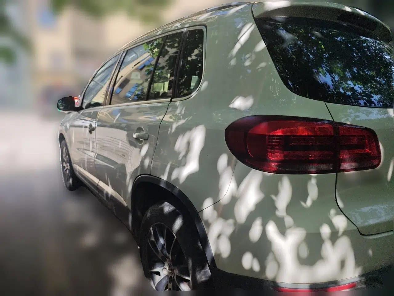 Volkswagen Tiguan 2015 1.8TSI Automatic Two-Wheel Drive Luxury Model — миниатюра 4