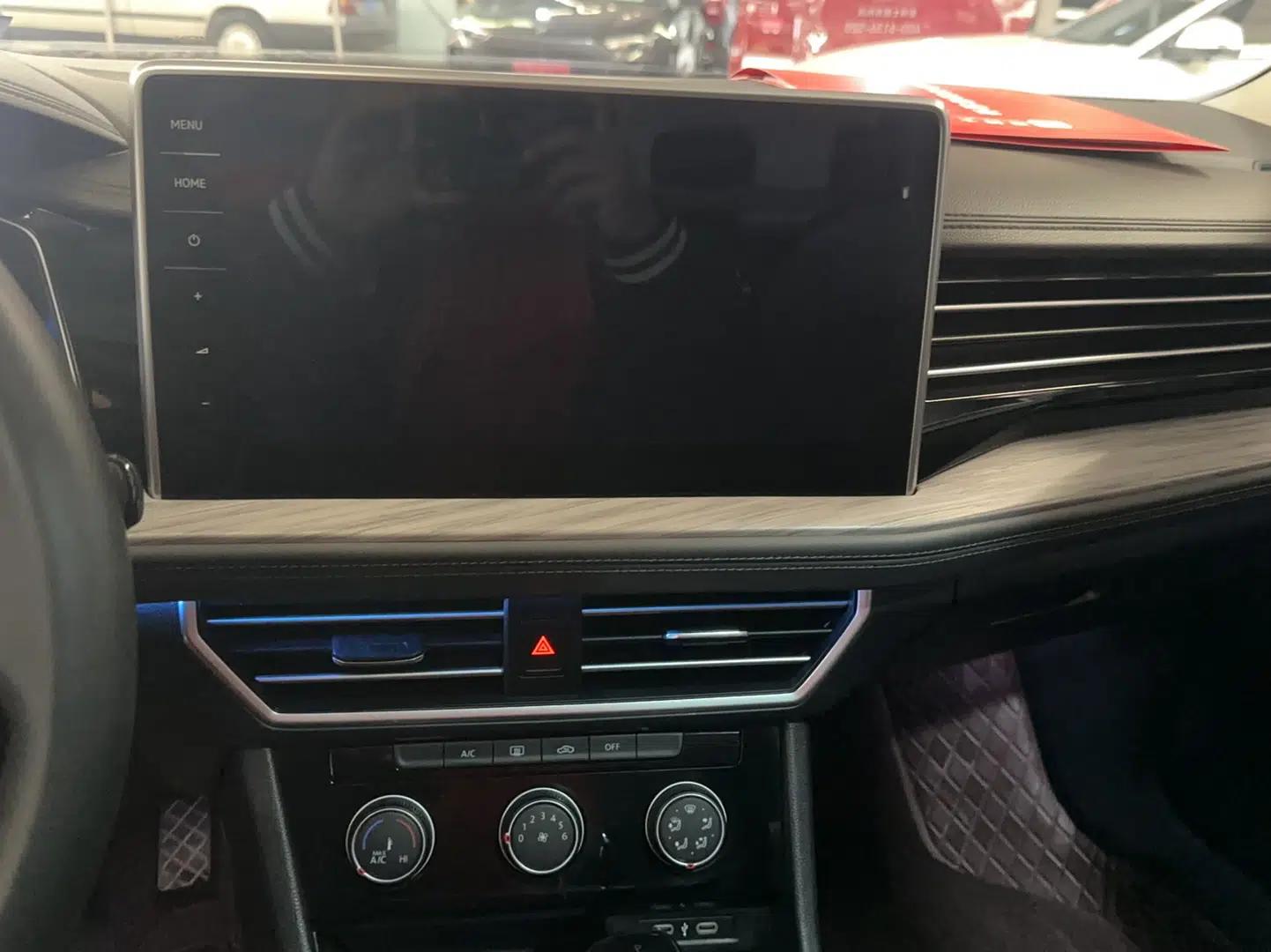 Volkswagen Sagitar 2023 300TSI DSG Excellence Edition — миниатюра 11
