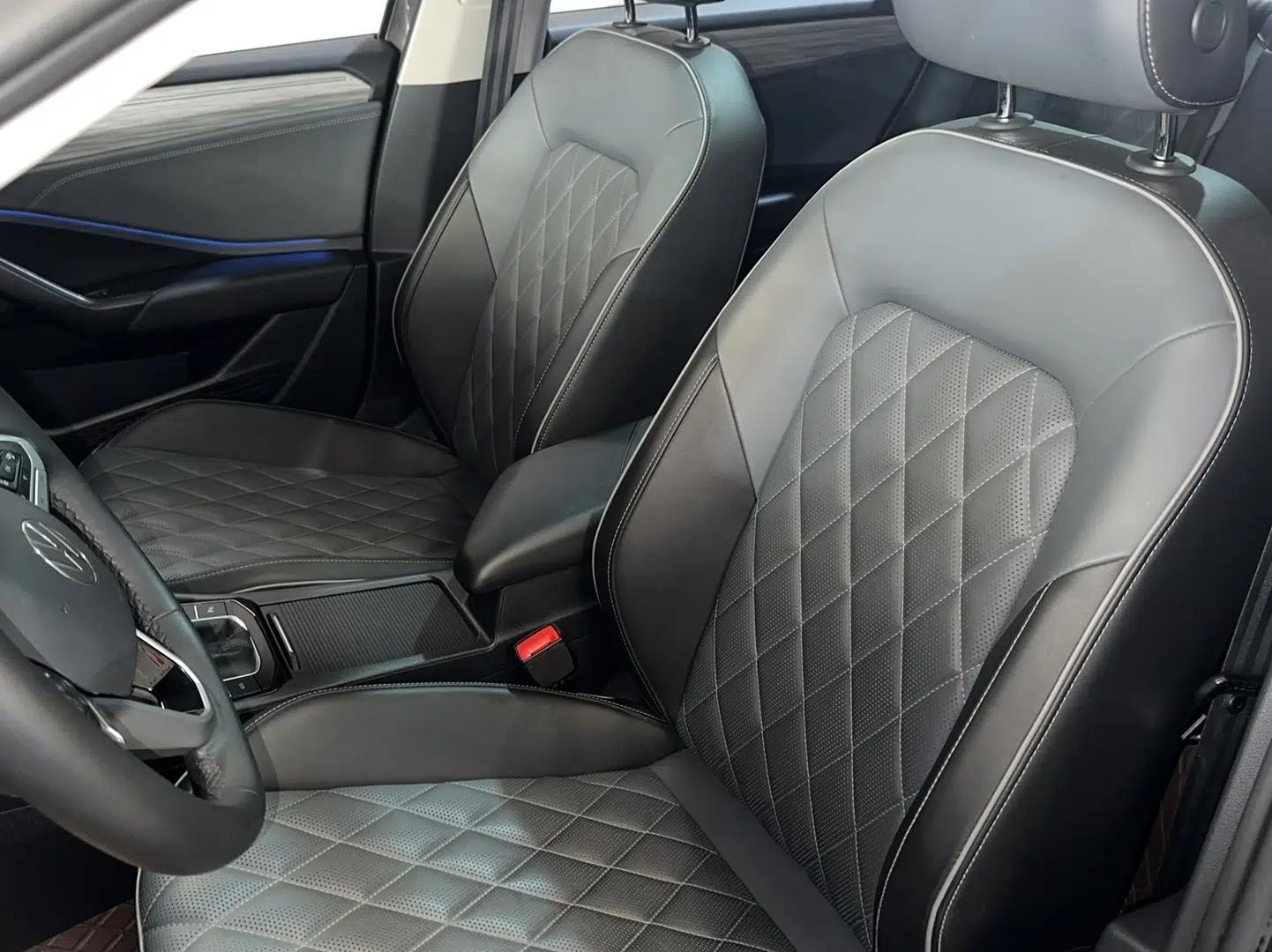 Volkswagen Sagitar 2023 300TSI DSG Excellence Edition — миниатюра 13