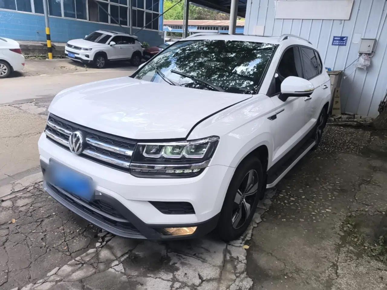 Volkswagen Tharu 2020 280TSI Two-Wheel Drive Comfort Edition China VI Standard — миниатюра 1