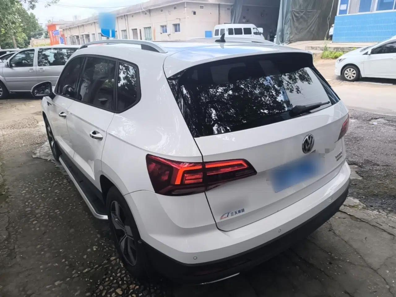Volkswagen Tharu 2020 280TSI Two-Wheel Drive Comfort Edition China VI Standard — миниатюра 4