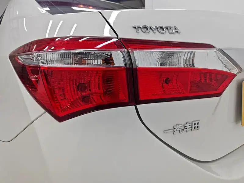 2014 Corolla 1.6L CVT GL — миниатюра 13