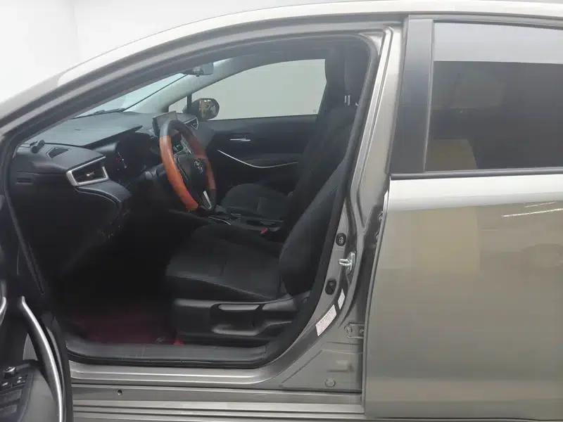2023 Toyota Corolla Intelligent Hybrid 1.8L E-CVT Elite Edition — миниатюра 17