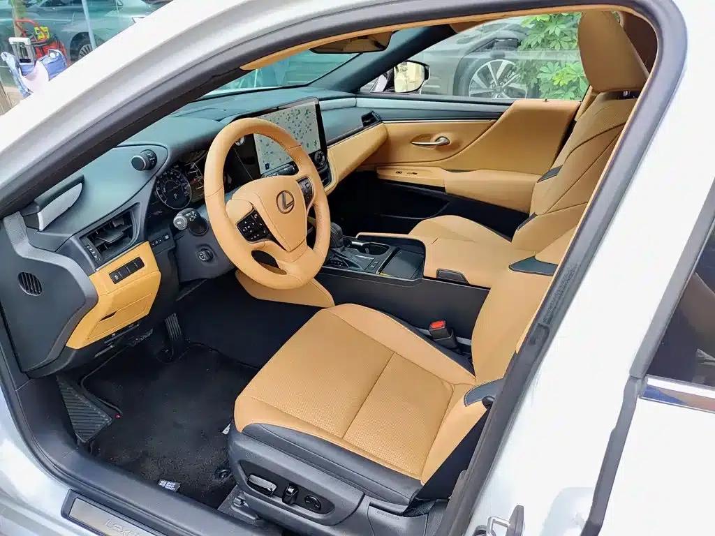 Lexus ES 2024 200 Premium Edition — миниатюра 7