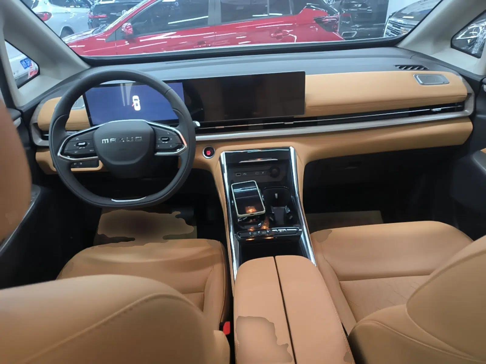 SAIC MAXUS G50 PHEV 2025 Leading Edition — миниатюра 17