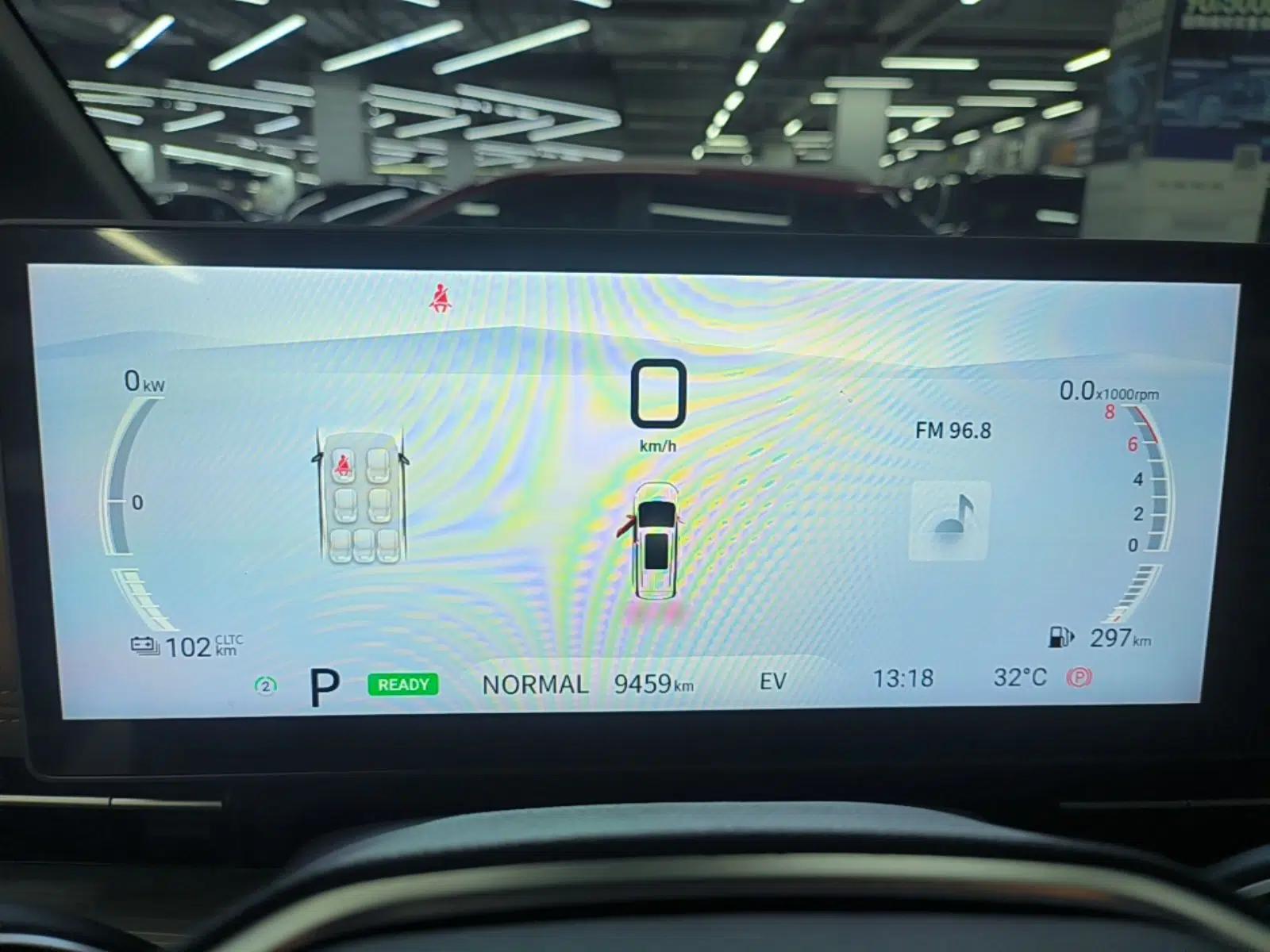 SAIC MAXUS G50 PHEV 2025 Leading Edition — миниатюра 19