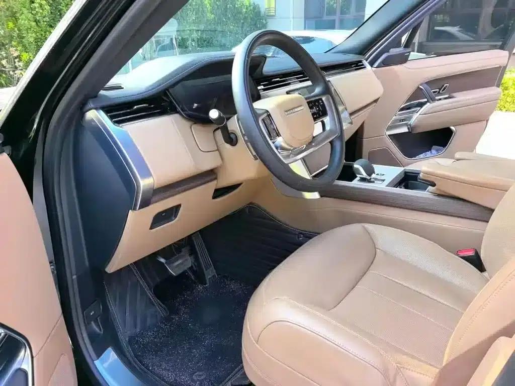 Range Rover 2023 3.0 L6 400PS Grand 7-Seat Extended Edition — миниатюра 6
