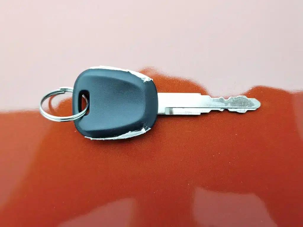 2014 Swift 1.3L Manual Standard Edition — миниатюра 19