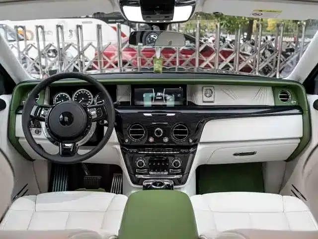 2018 Phantom 6.7T Long Wheelbase — миниатюра 9