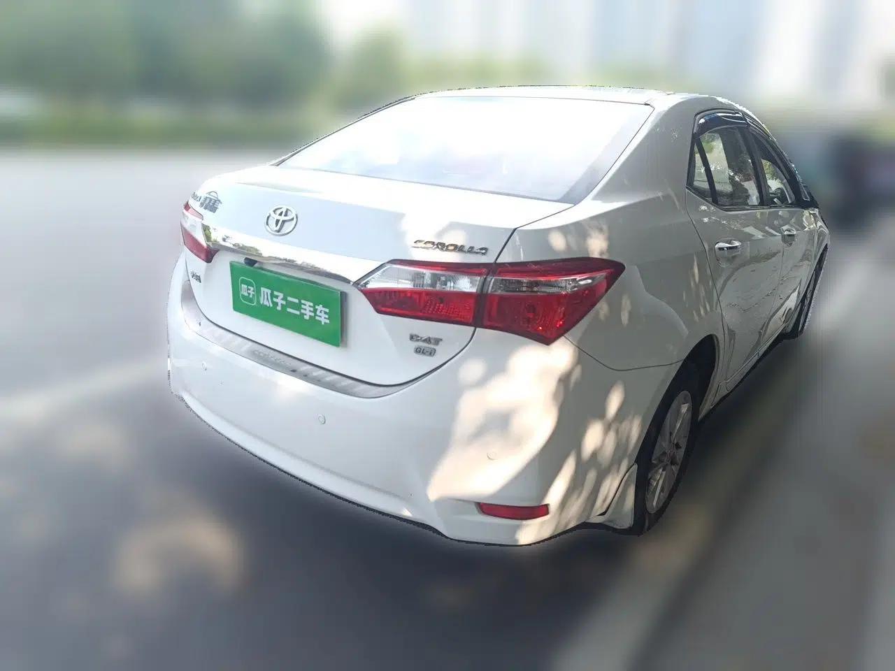Toyota Corolla 2017 1.2T CVT GL-i — миниатюра 6