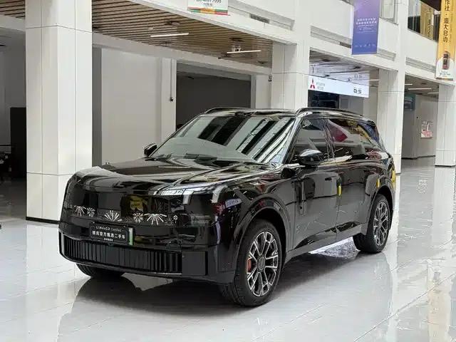 Lynk & Co 900 2025 1.5T Halo 6-seater