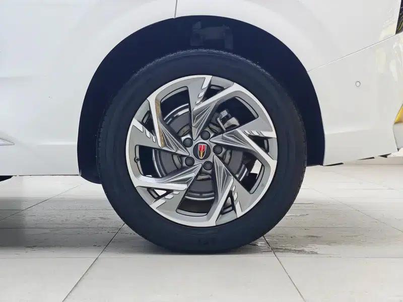 Hongqi HS3 2023 2.0T AWD Pro Edition — миниатюра 9