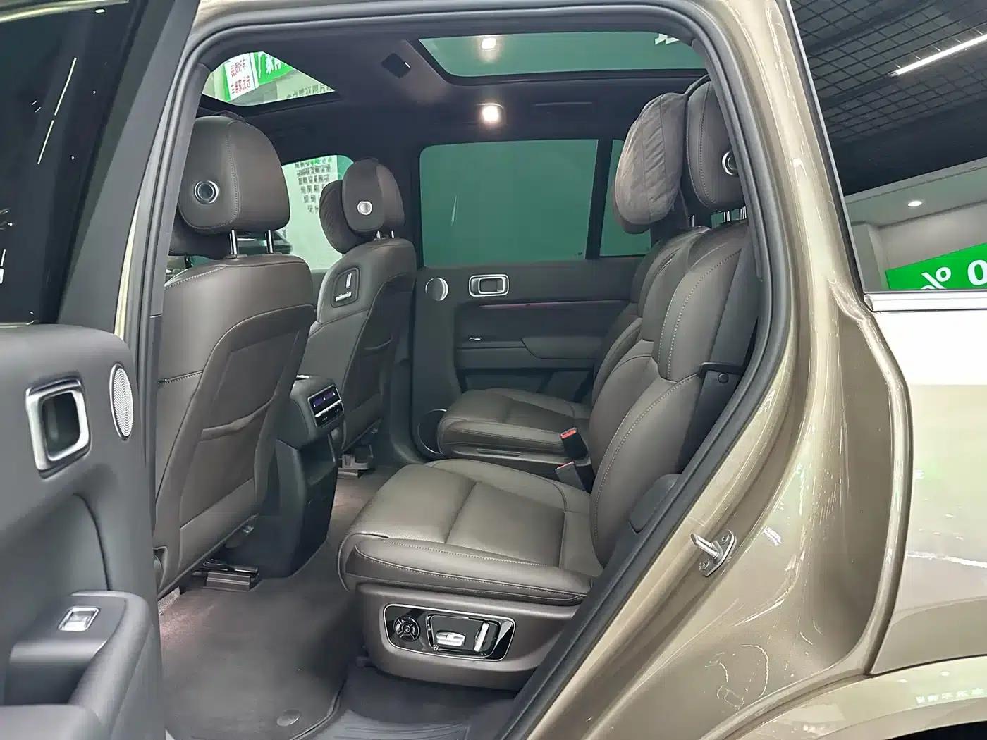 Li Auto L8 2023 Pro — миниатюра 4