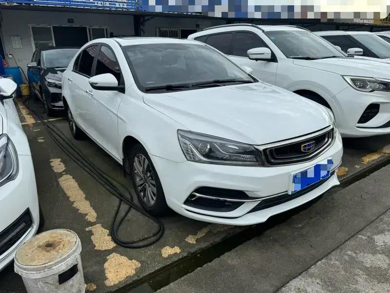 Geely Emgrand 2018 1.5L CVT Upward Connected Edition — миниатюра 3