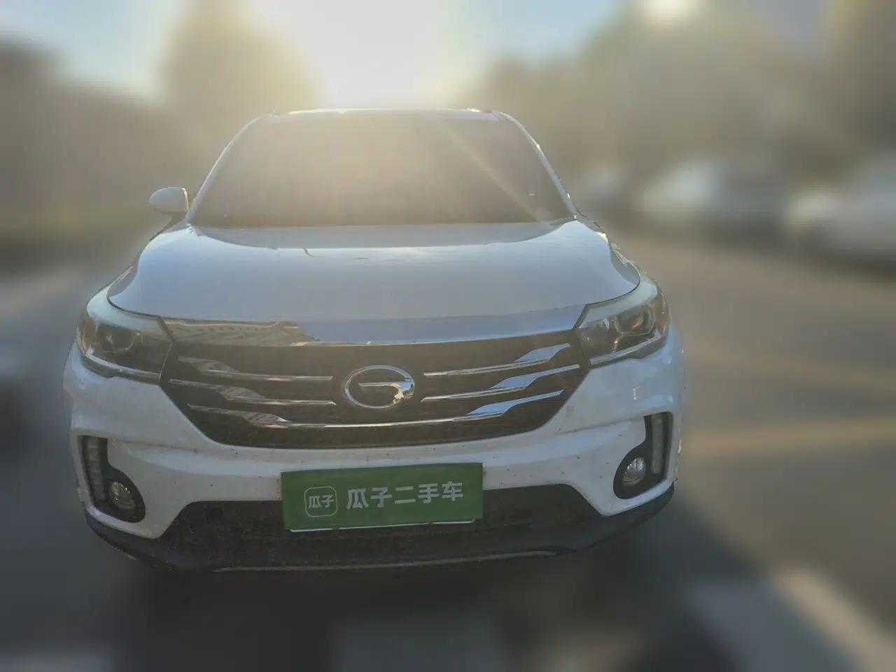 GAC Trumpchi GS4 2017 235T Manual Two-Wheel Drive Luxury Edition — миниатюра 2