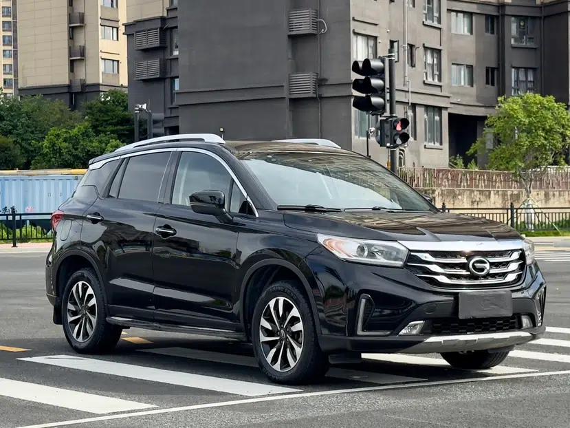 GAC Trumpchi GS4 2018 235T Automatic Two-Wheel Drive Elite Edition — миниатюра 15