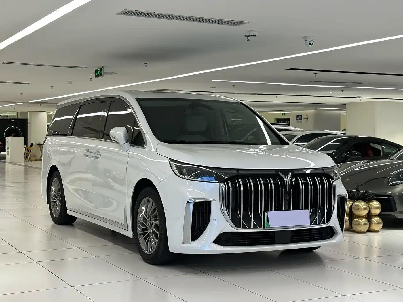 Voyah Dreamer 2022 Low-Carbon Edition Dream+ Smart Package — миниатюра 3