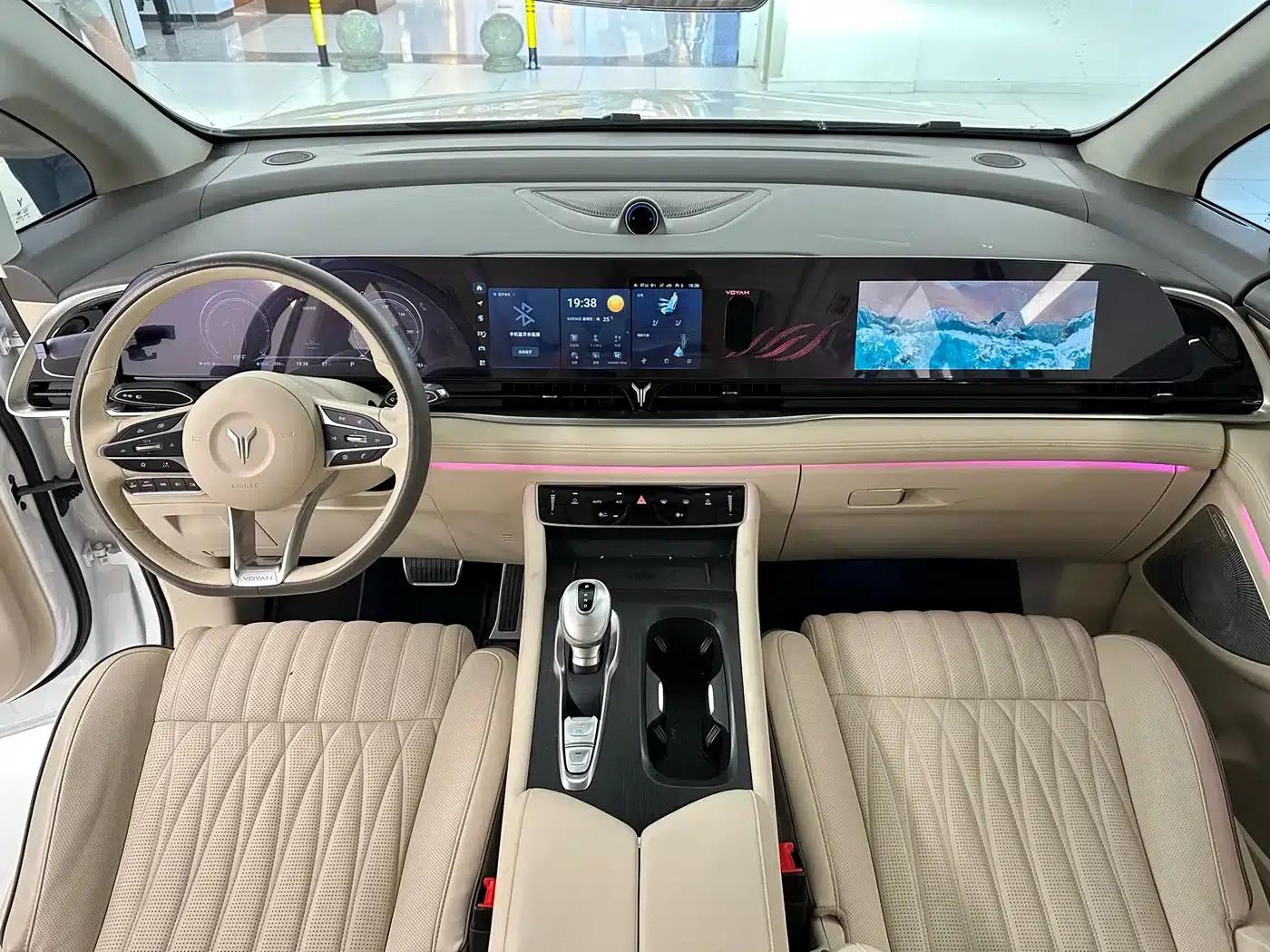 Voyah Dreamer 2022 Low-Carbon Edition Dream+ Smart Package — миниатюра 23