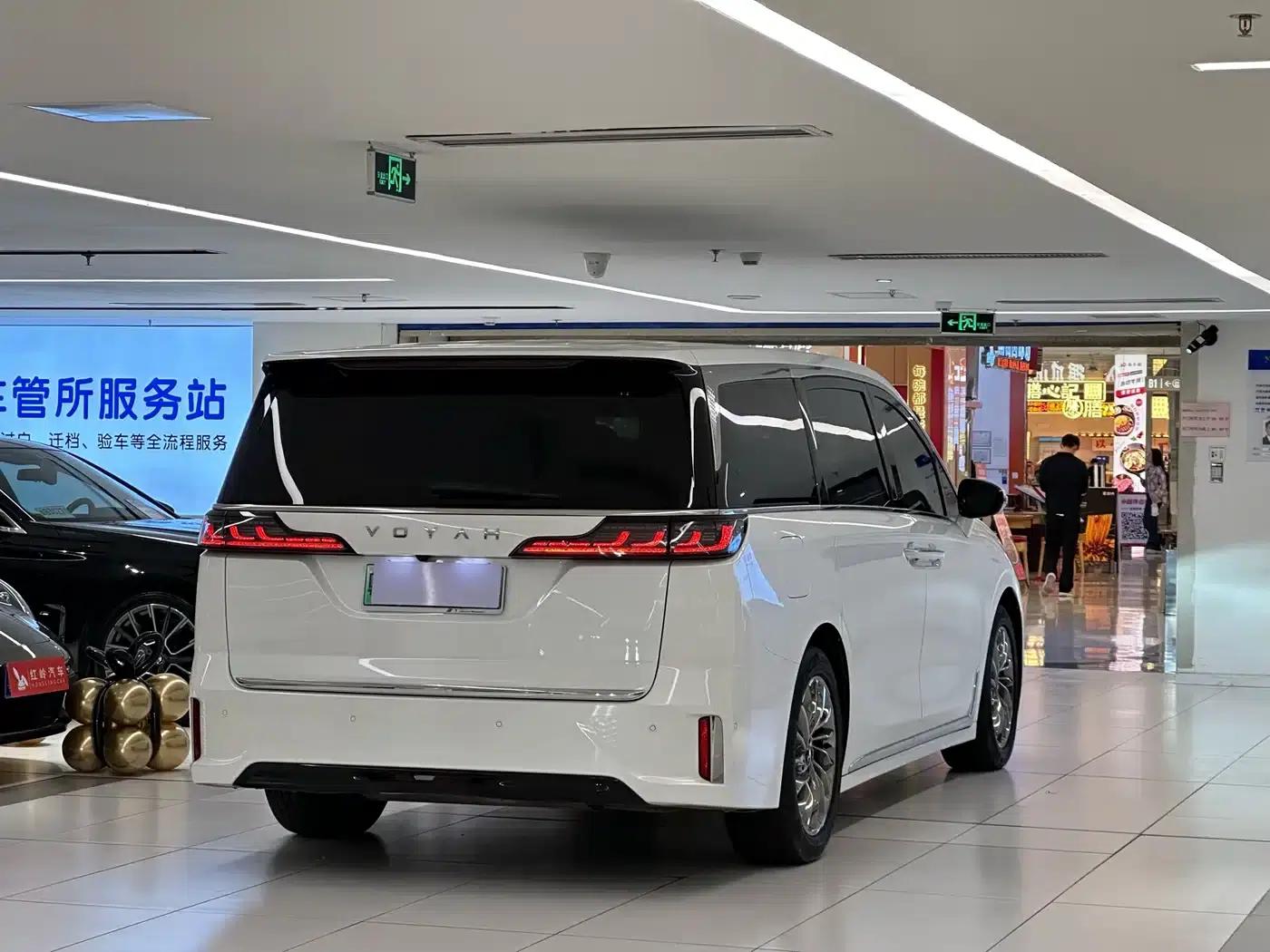 Voyah Dreamer 2022 Low-Carbon Edition Dream+ Smart Package — миниатюра 7