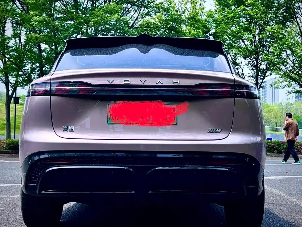 Voyah 2024 Global Edition (4WD) — миниатюра 5