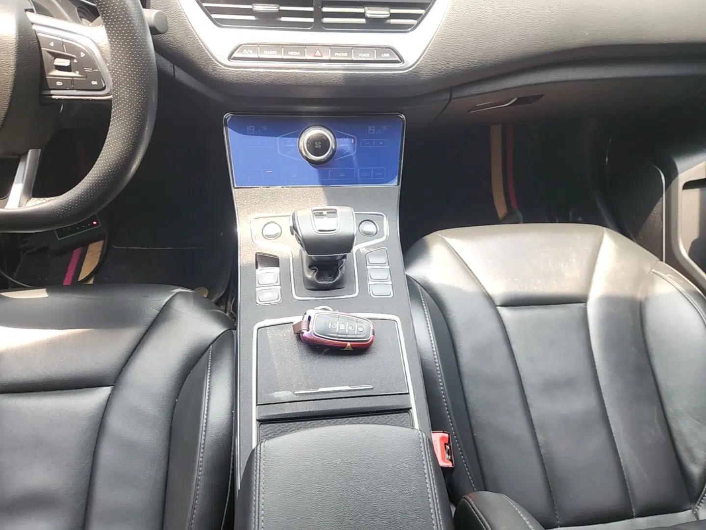 Hongqi H5 2020 1.5T DCT Flagship Edition — миниатюра 16