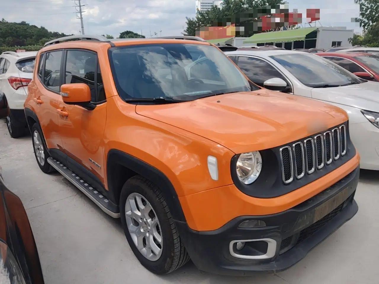 Jeep Renegade 2016 1.4T Automatic Jingneng Version+ — миниатюра 3