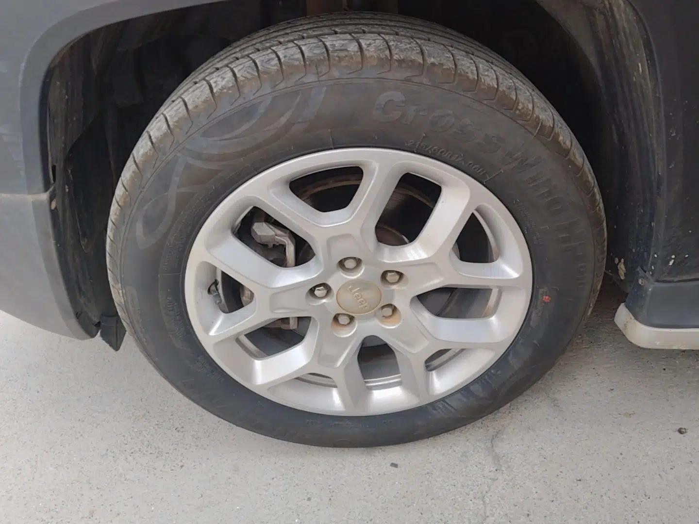 Jeep Renegade 2016 1.4T Automatic Jingneng Version+ — миниатюра 10