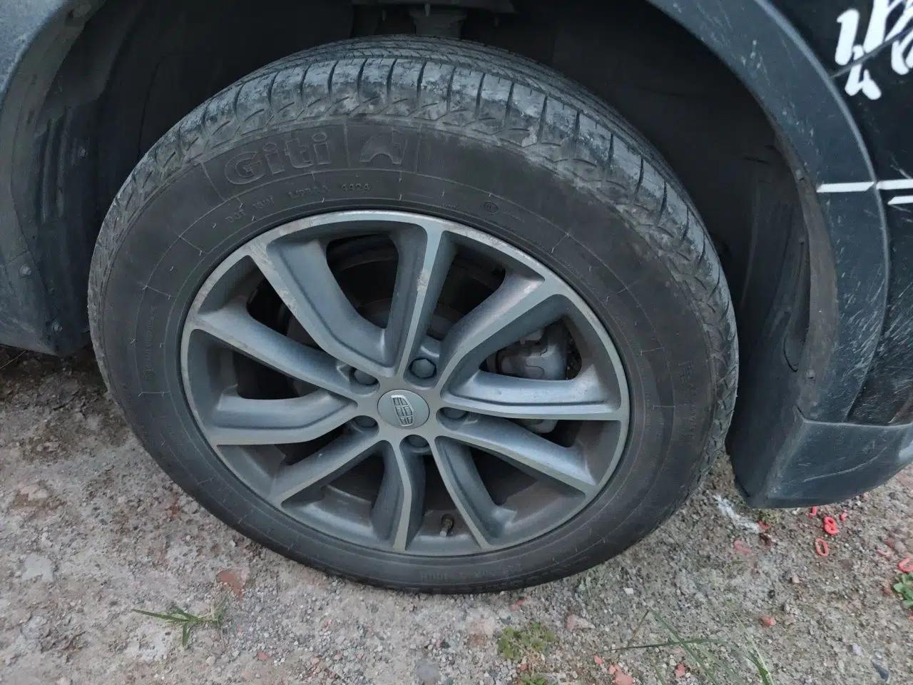 Geely Auto Emgrand X7 Sport 2020 1.8TD DCT Two-Wheel Drive Smart Connect 4G-Enabled Version — миниатюра 8