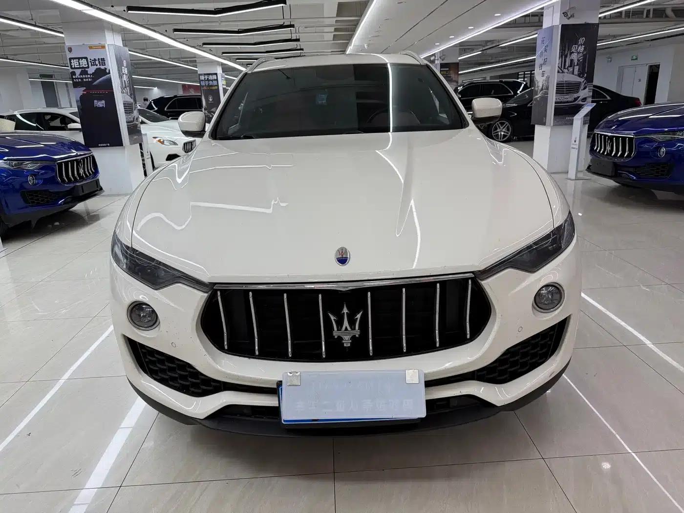 2019 Levante 3.0T Standard Edition (China VI Emission Standard) — миниатюра 1
